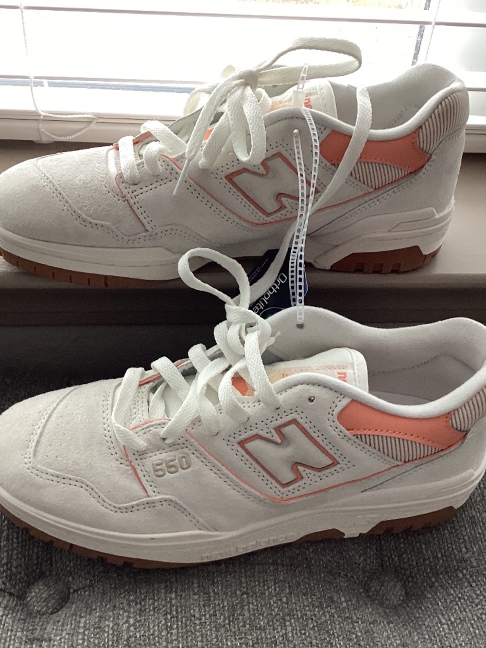 New Balance - (WMNS) New Balance 550 'Sea Salt Peach Nectar', size 9.5
